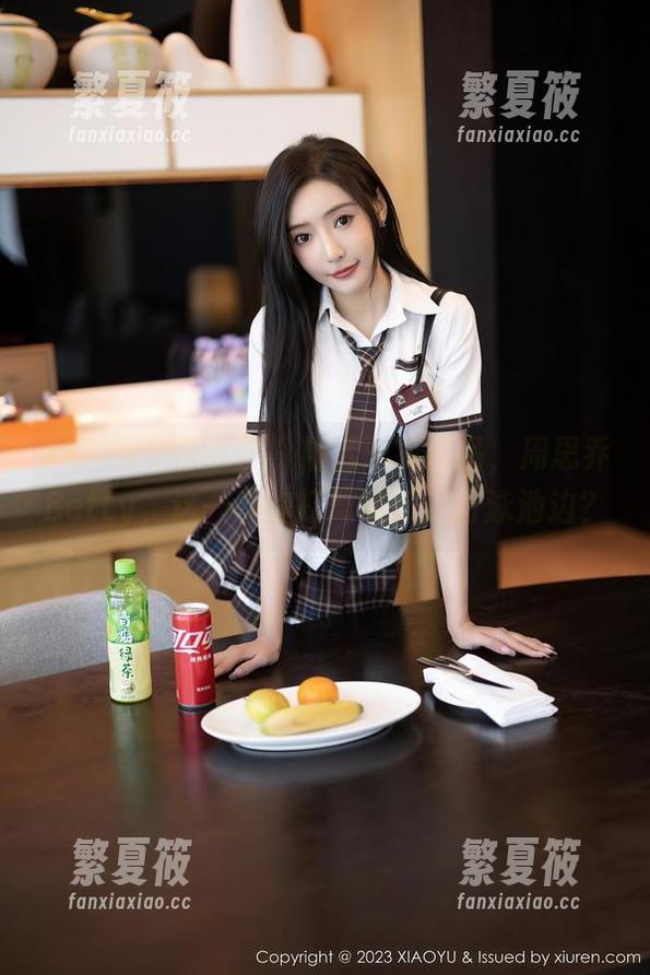XIAOYU语画界-周思乔Betty XIAOYU语画界 - 精选泳衣作品,周思乔Betty,这一季你打算如何打扮泳池边?
