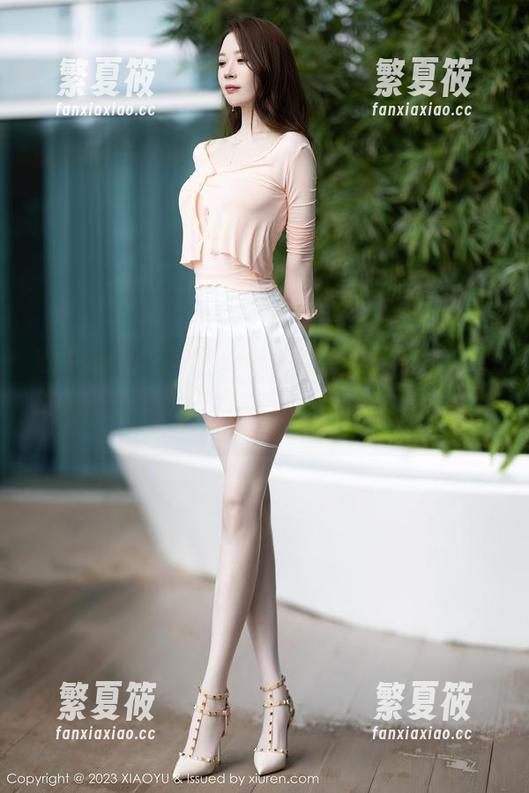 XIAOYU语画界-徐莉芝Booty XIAOYU语画界 - 高清图册走一波!徐莉芝Booty选择那件红裙,庄重又不失灵动。
