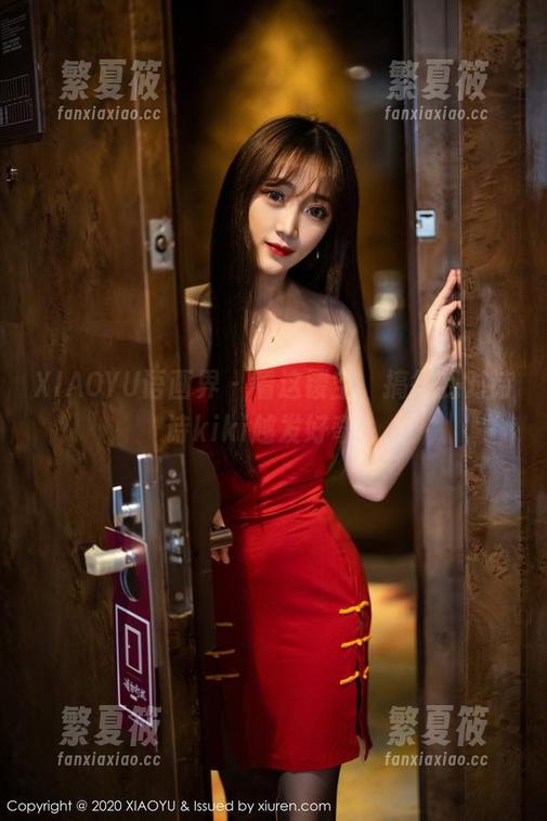 XIAOYU语画界-诗诗kiki XIAOYU语画界 - 看这镂空,搞得我对诗诗kiki越发好奇。