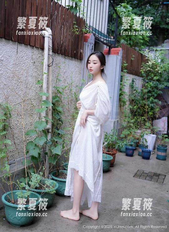 Xiuren秀人网 - toro羽住作品图集，没想到奶牛也能如此“撩”，我又不敢挑战了。