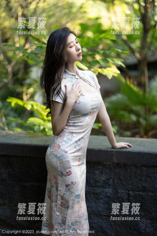 Xiuren秀人网-刘婷婷 Xiuren秀人网 - 椅子上轻松坐着,刘婷婷裸足套图,让我们聊聊这一抹随性。