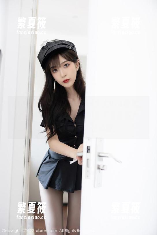 Xiuren秀人网 - 这张晗大大Via的礼服图片，你们看到了吗？我就不信能抗拒得了，分享时请按住心脏。