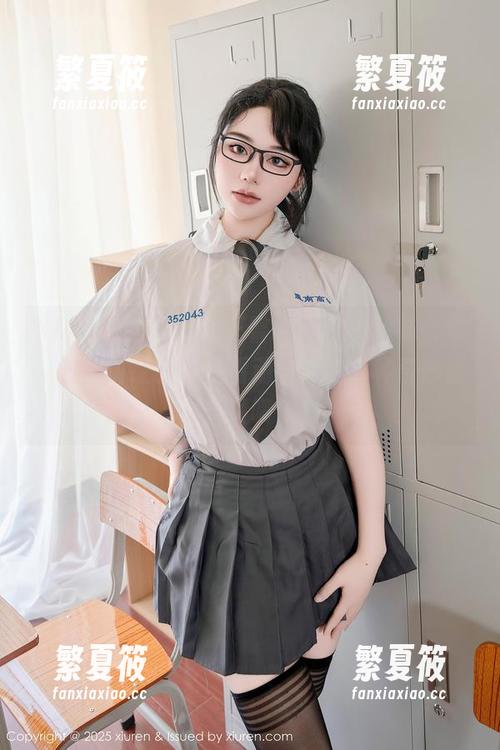 Xiuren秀人网 - 王馨瑶yanni丝袜合集，时不时让我想起看动漫时的那种奇妙感，啧啧。