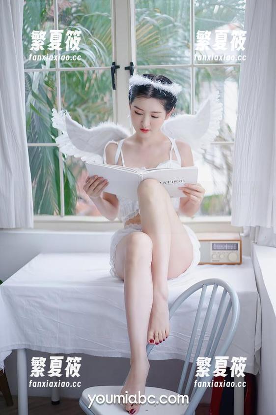 YouMi尤蜜荟-黄乐然 YouMi尤蜜荟 - 图册里的黄乐然,每一只脚都好像在说悄悄话