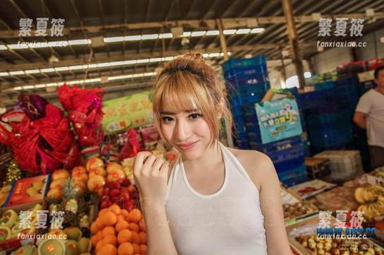 aiss-索菲 aiss - 索菲和她的汽车医生套图,是谁说车不能治愈的?