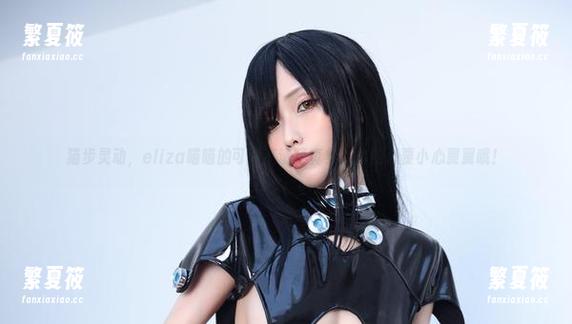 猫步灵动，eliza喵喵的可爱高清写真集，你的心要小心翼翼哦！
