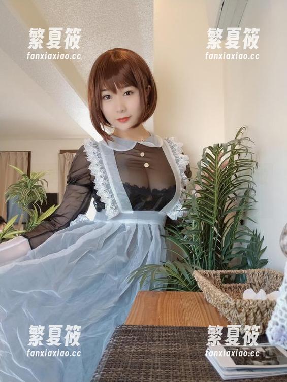 今日更新！三刀刀miido女仆写真，你敢被她的清洁技术征服吗？