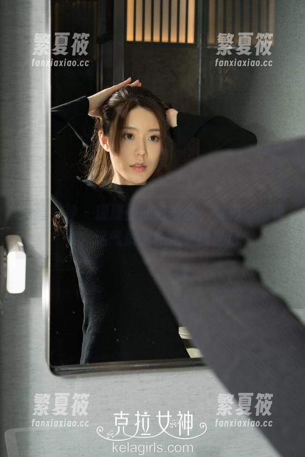 克拉女神-珊珊 克拉女神 - 珊珊的旗袍写真,光影演绎真实,这气质竟然很对我胃口