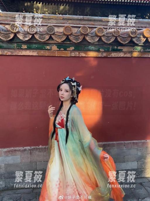 妍子坚不可摧 如果妍子坚不可摧的清纯照片没有cos,那么我这颗心绝对不放过任何一张图片!