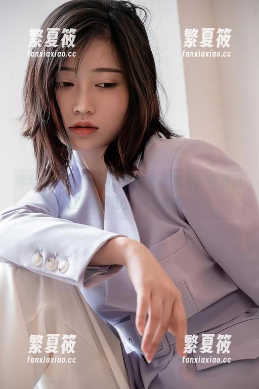 年年Nnian，敢不敢再来点刺激？免费泳装图册来啦，快来瞧瞧！