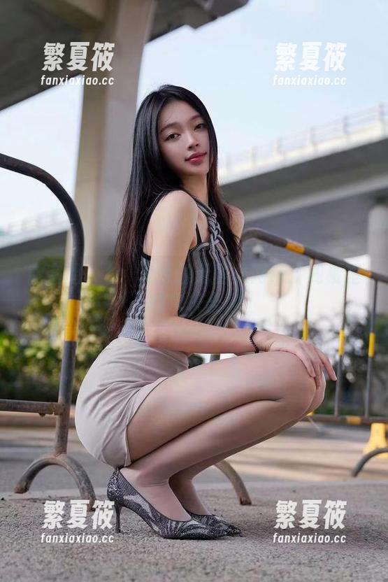 徐珺大哥 微密圈 - 徐珺大哥的无圣光网袜:阁楼里的欢乐合集