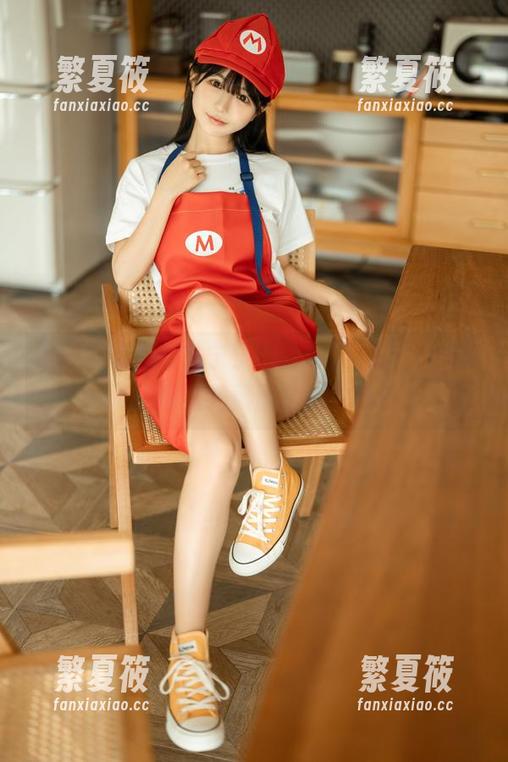 美图发布！樱井宁宁化身和服女仆，谁能抗拒那被花瓣围绕的韵味？