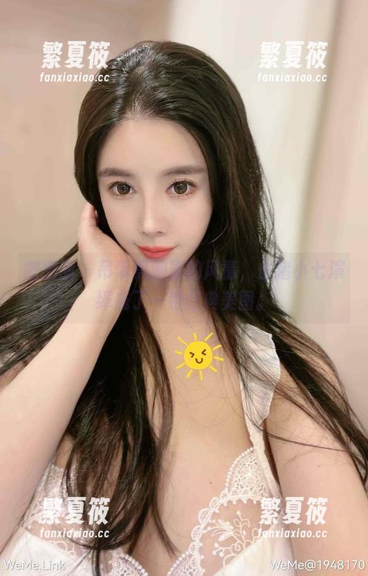 微密圈 - 吊带黑胸罩的风情，由猪小七演绎成了一组经典美图。