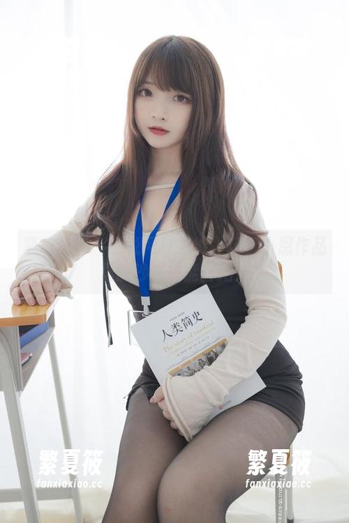 紧急企划 - 谁说网球只能上场？小恩作品里的沙滩也能挥拍！