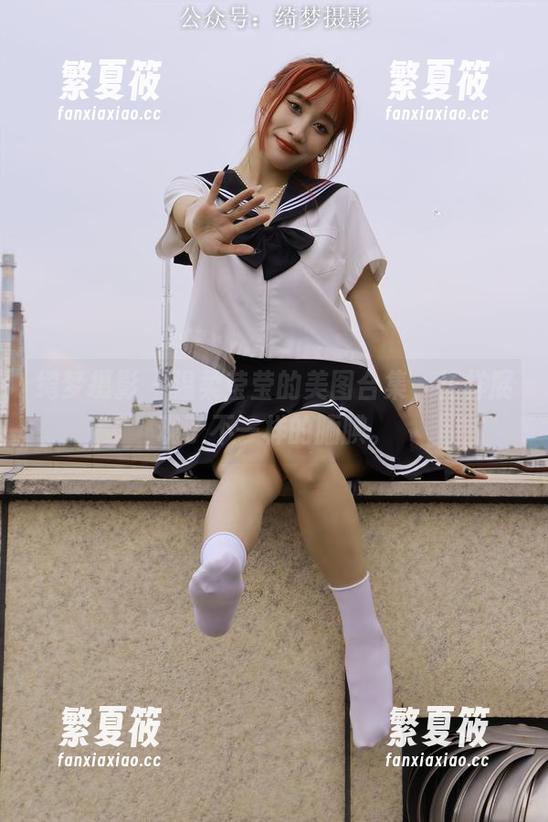 绮梦摄影 - 温柔莹莹的美图合集，花样展现了不一样的腼腆。