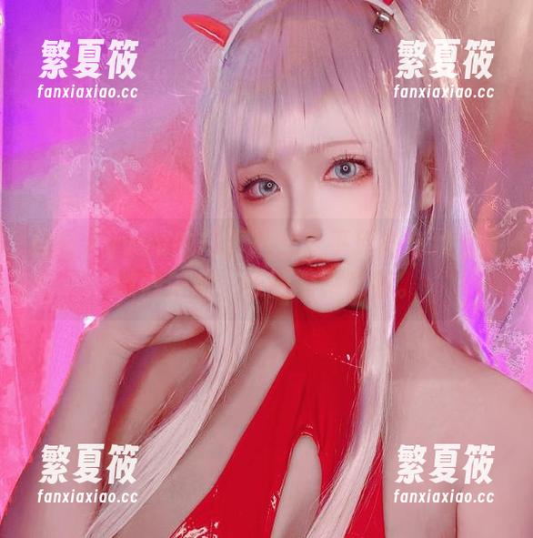 起起子vvvv的写真挑战：平玲花与绅士的微妙关系，原图暗藏玄机。
