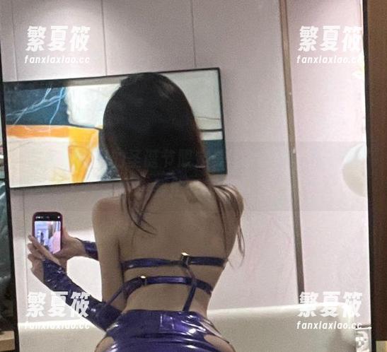 阿薰kaOri的圣诞节限定美图？天哪，这眼睛也要忙碌不少！